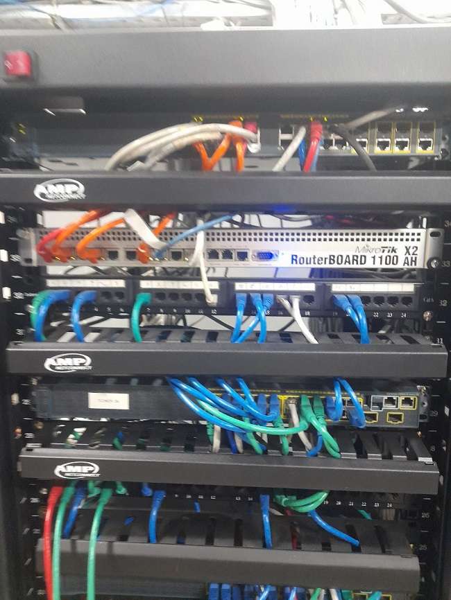 ارائه خدمات نصب شبکه